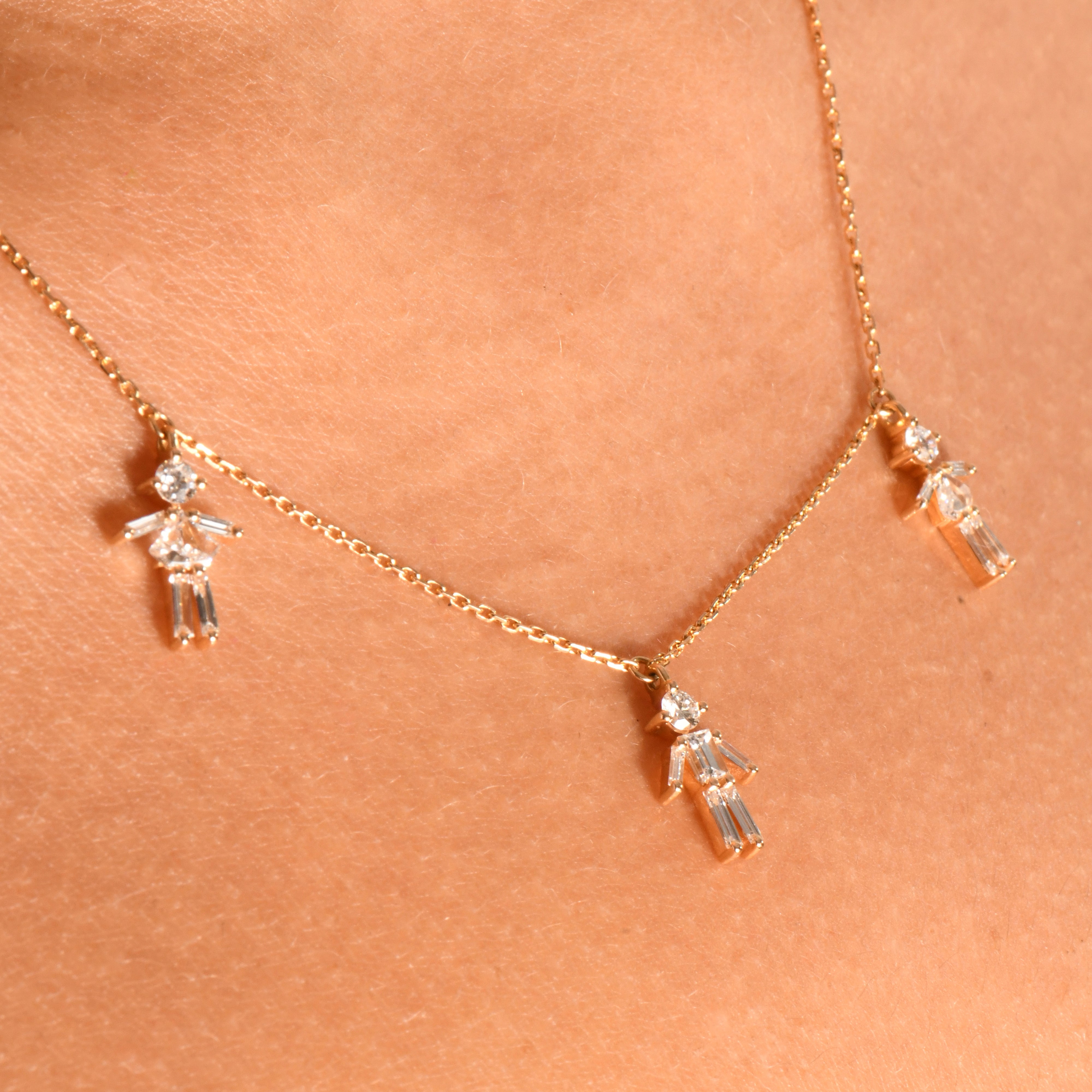 Diamonds and 18Kt yellow / rose / white gold mixed triple necklace